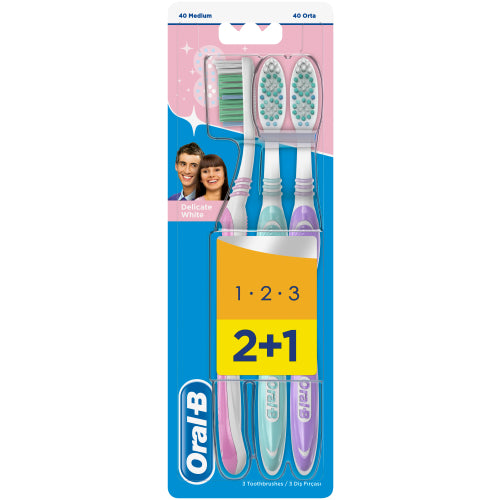 Oral-B Manual Toothbrush Delicate White